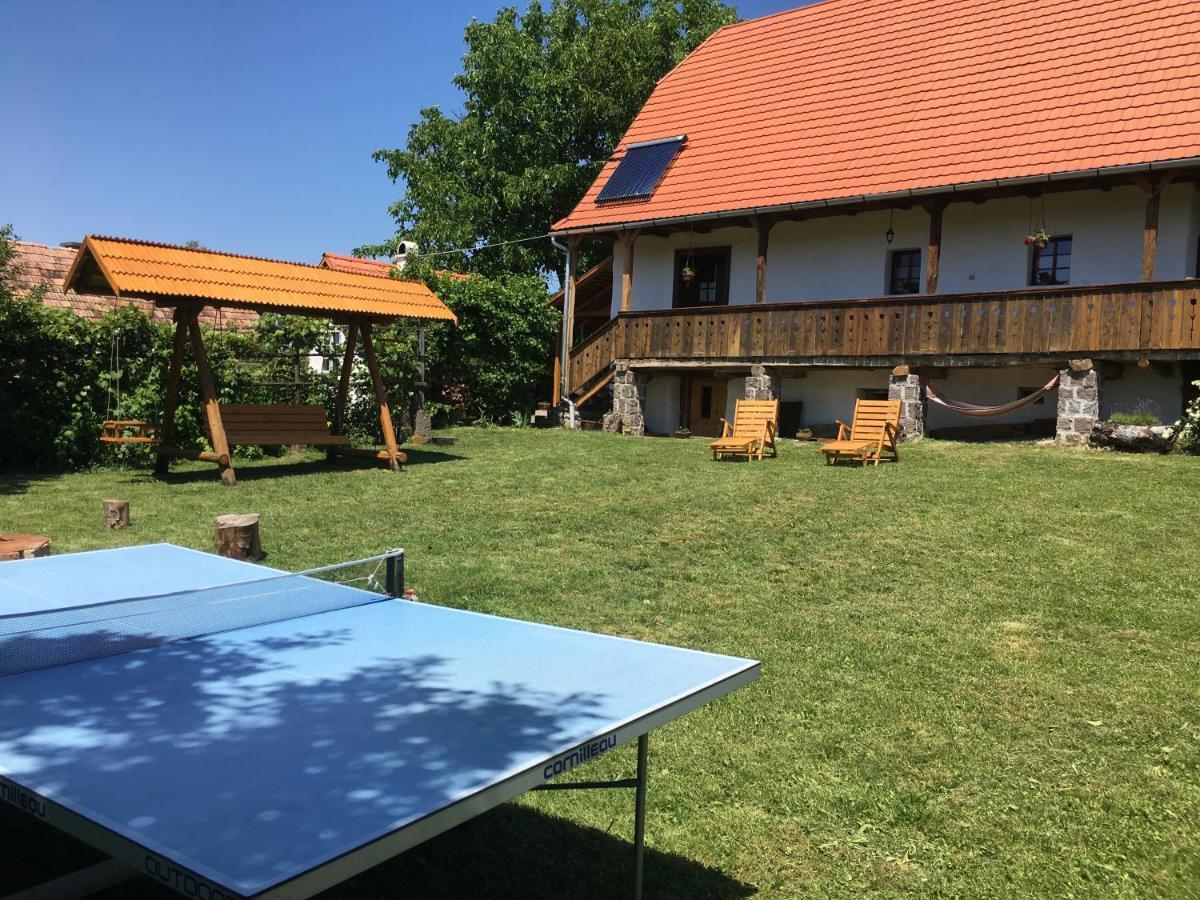 Miklos Lak Ocna de Sus Buitenkant foto